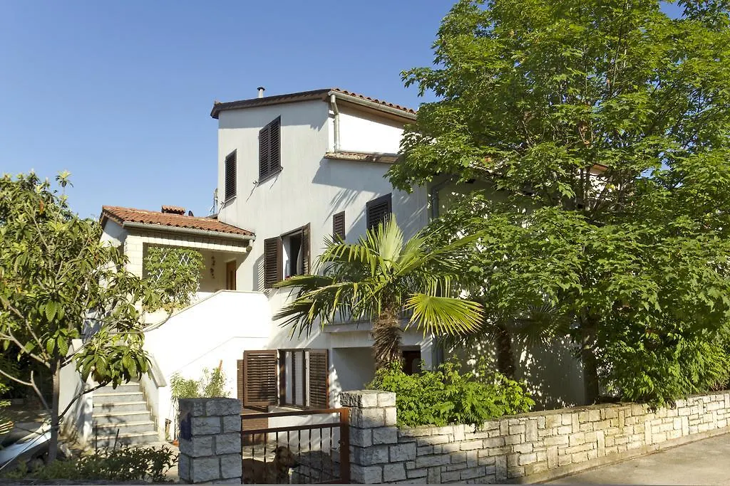 פורץ Apartments Mladenka